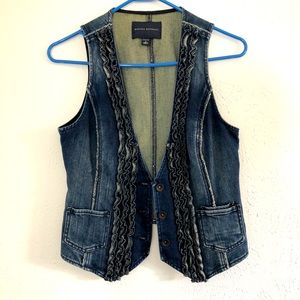 Banana republic cotton vest size 4